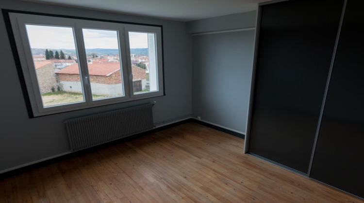 Ma-Cabane - Location Appartement Issoire, 67 m²