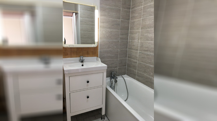 Ma-Cabane - Location Appartement Issy-les-Moulineaux, 24 m²