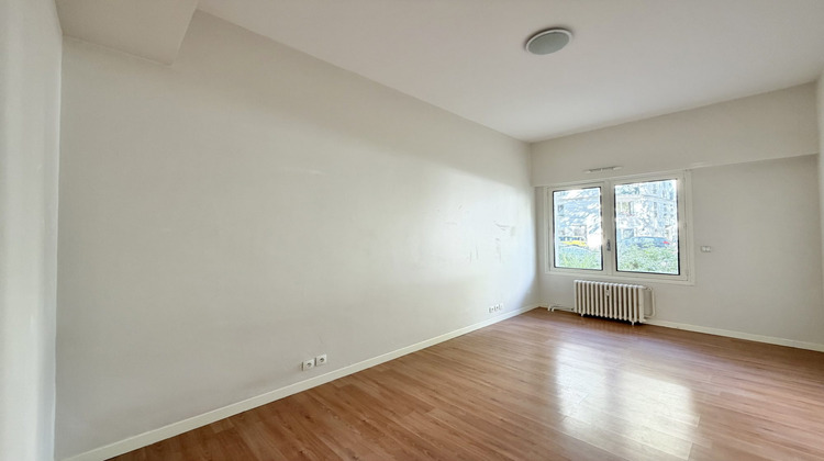Ma-Cabane - Location Appartement Issy-les-Moulineaux, 20 m²