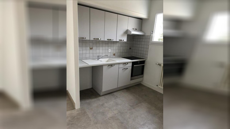 Ma-Cabane - Location Appartement ITEUIL, 72 m²