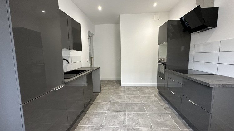 Ma-Cabane - Location Appartement JACOU, 145 m²