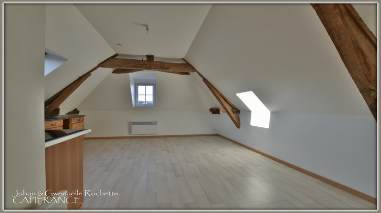 Ma-Cabane - Location Appartement JARZE, 34 m²