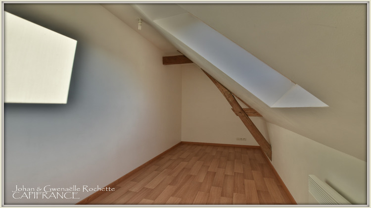 Ma-Cabane - Location Appartement JARZE, 34 m²