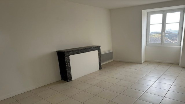 Ma-Cabane - Location Appartement JOIGNY, 72 m²