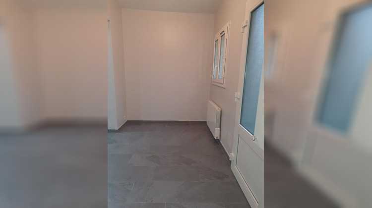 Ma-Cabane - Location Appartement JOINVILLE-LE-PONT, 58 m²