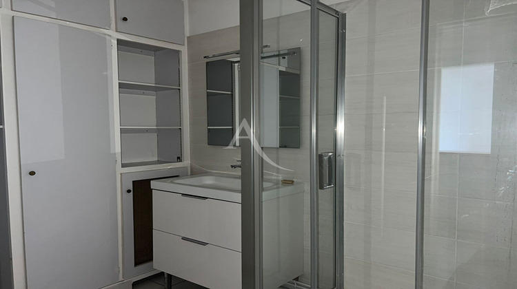 Ma-Cabane - Location Appartement JOINVILLE-LE-PONT, 61 m²