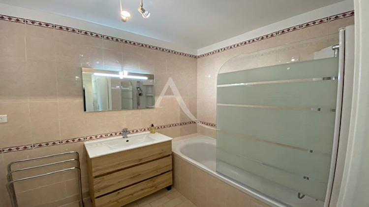 Ma-Cabane - Location Appartement JOINVILLE-LE-PONT, 49 m²