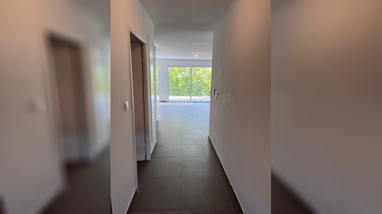 Ma-Cabane - Location Appartement JUVIGNAC, 83 m²