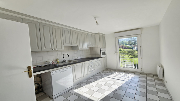 Ma-Cabane - Location Appartement L'Étrat, 80 m²