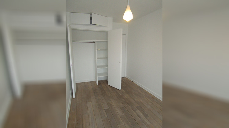 Ma-Cabane - Location Appartement L'ILE-SAINT-DENIS, 66 m²
