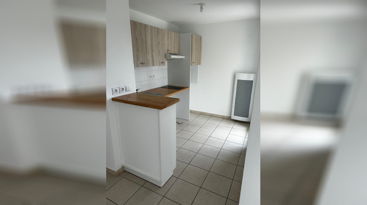 Ma-Cabane - Location Appartement L'Isle-d'Abeau, 63 m²
