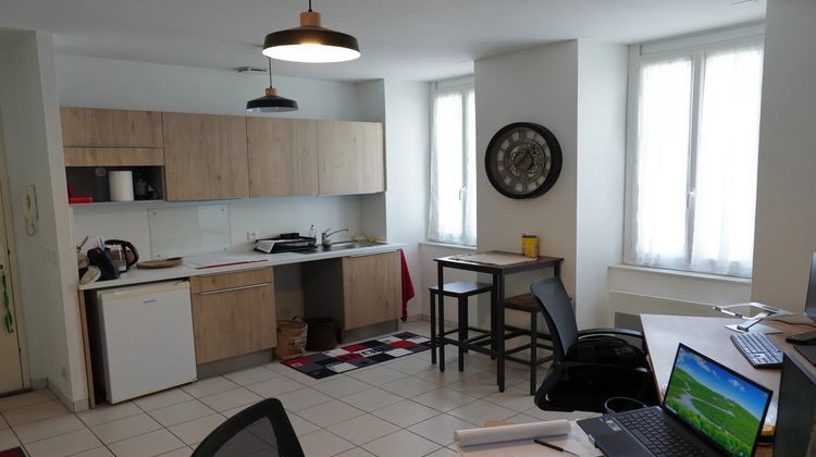 Ma-Cabane - Location Appartement L'Isle-Jourdain, 37 m²