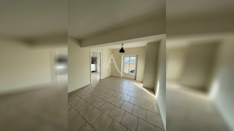 Ma-Cabane - Location Appartement L'ISLE-JOURDAIN, 49 m²