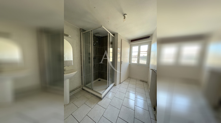 Ma-Cabane - Location Appartement L'ISLE-JOURDAIN, 49 m²