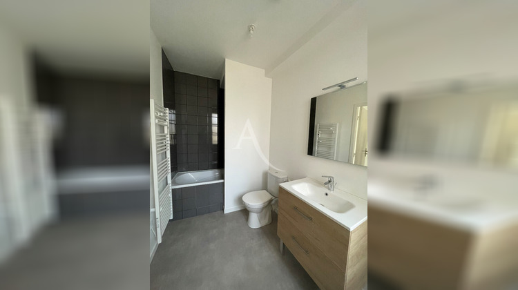 Ma-Cabane - Location Appartement L'ISLE-JOURDAIN, 44 m²