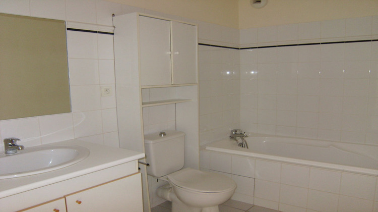 Ma-Cabane - Location Appartement L'ISLE-JOURDAIN, 36 m²