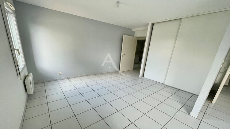 Ma-Cabane - Location Appartement L'ISLE-JOURDAIN, 60 m²