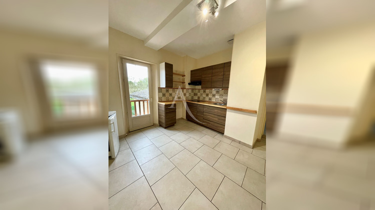 Ma-Cabane - Location Appartement L'ISLE-JOURDAIN, 30 m²