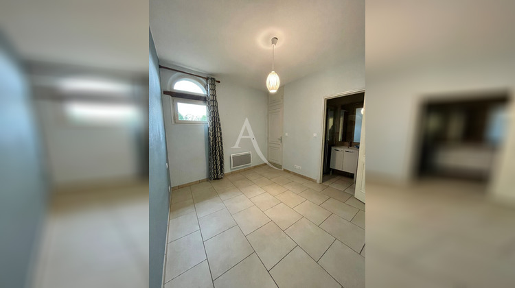 Ma-Cabane - Location Appartement L'ISLE-JOURDAIN, 30 m²