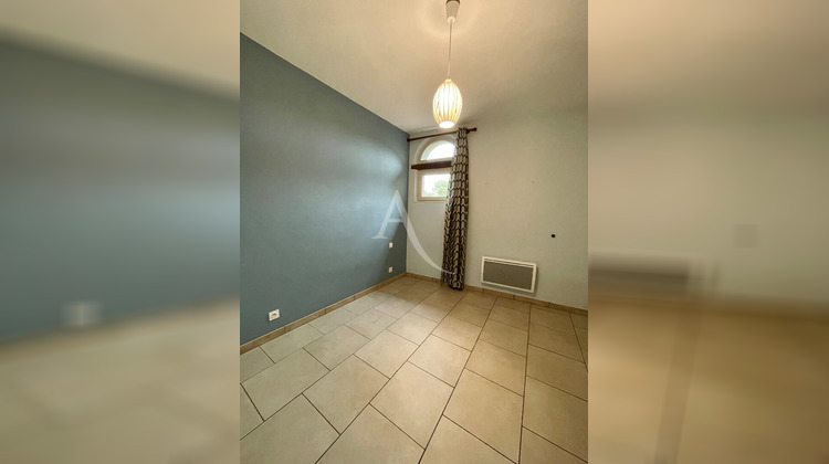 Ma-Cabane - Location Appartement L'ISLE-JOURDAIN, 30 m²