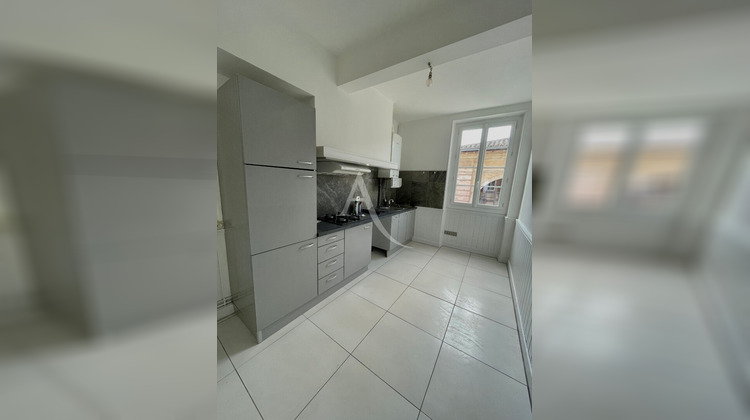 Ma-Cabane - Location Appartement L'ISLE-JOURDAIN, 43 m²