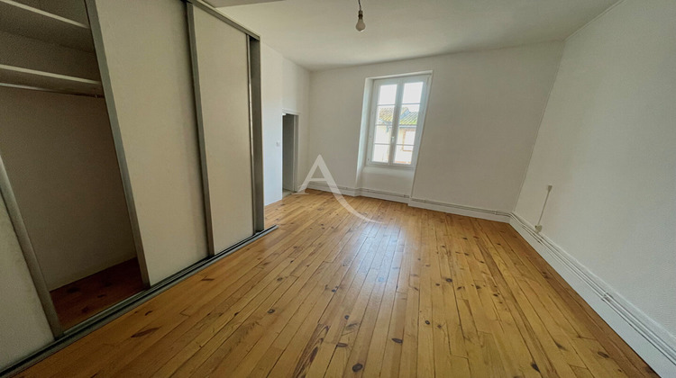 Ma-Cabane - Location Appartement L'ISLE-JOURDAIN, 43 m²