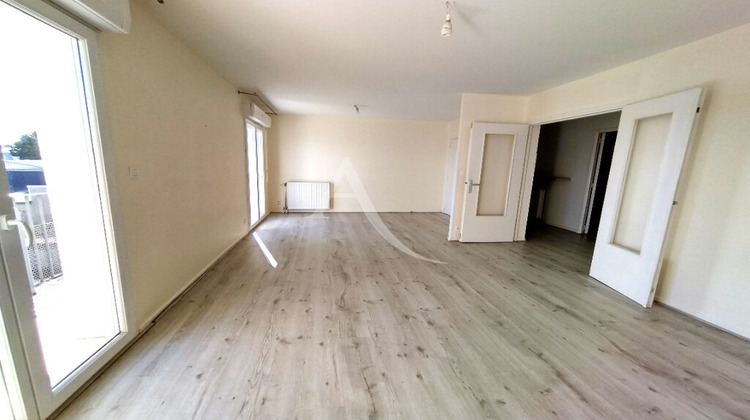 Ma-Cabane - Location Appartement L'ISLE-JOURDAIN, 89 m²