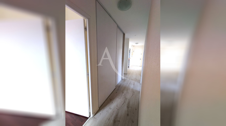 Ma-Cabane - Location Appartement L'ISLE-JOURDAIN, 89 m²