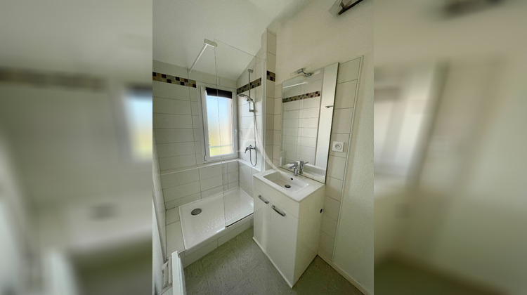 Ma-Cabane - Location Appartement L'ISLE-JOURDAIN, 33 m²