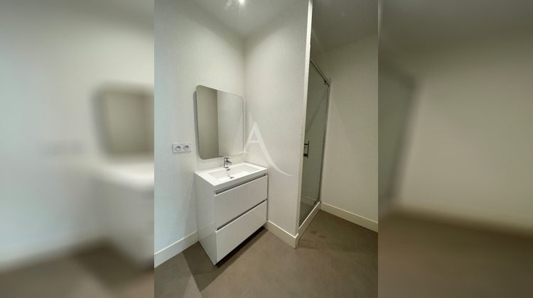 Ma-Cabane - Location Appartement L'ISLE-JOURDAIN, 35 m²