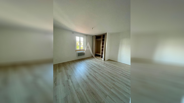 Ma-Cabane - Location Appartement L'ISLE-JOURDAIN, 61 m²