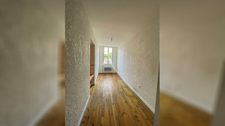 Ma-Cabane - Location Appartement L'ISLE-JOURDAIN, 61 m²