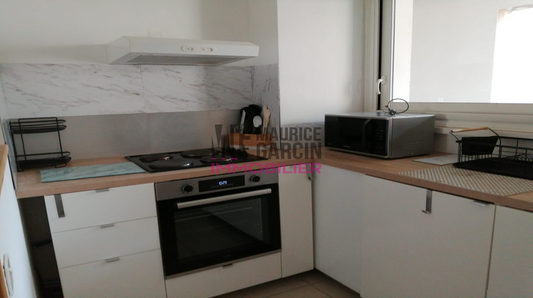 Ma-Cabane - Location Appartement L'Isle-sur-la-Sorgue, 49 m²