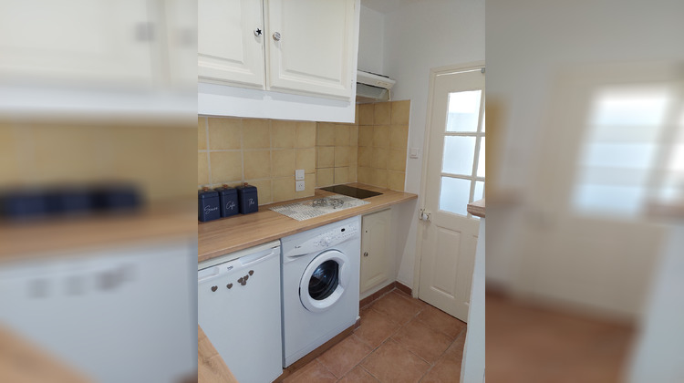 Ma-Cabane - Location Appartement L'Isle-sur-la-Sorgue, 28 m²