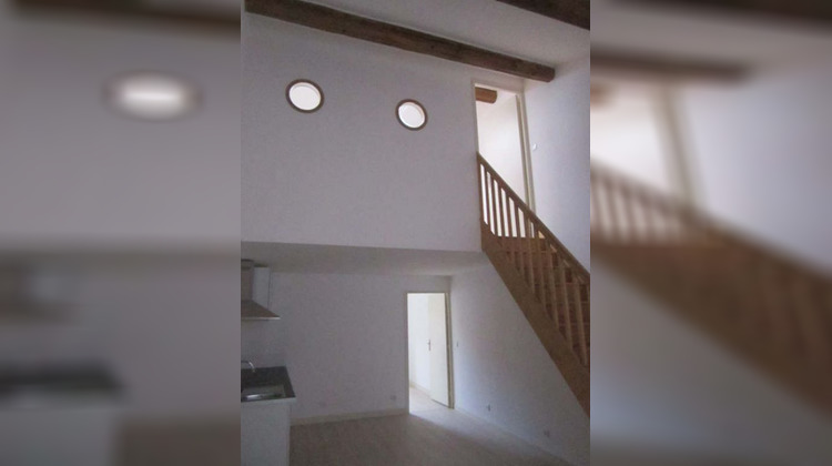 Ma-Cabane - Location Appartement LA BOUILLADISSE, 55 m²