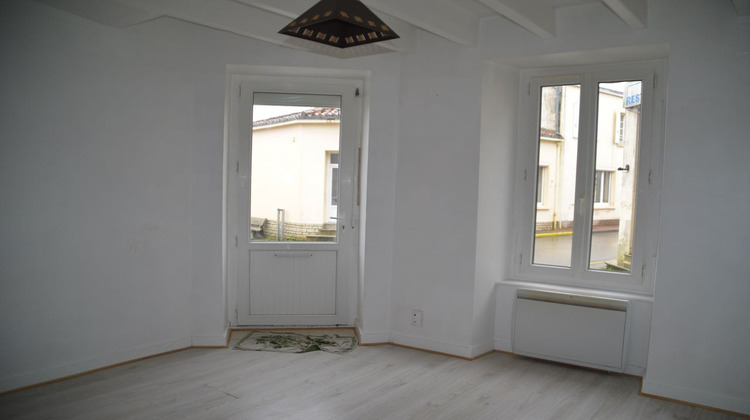 Ma-Cabane - Location Appartement La Caillère-Saint-Hilaire, 63 m²