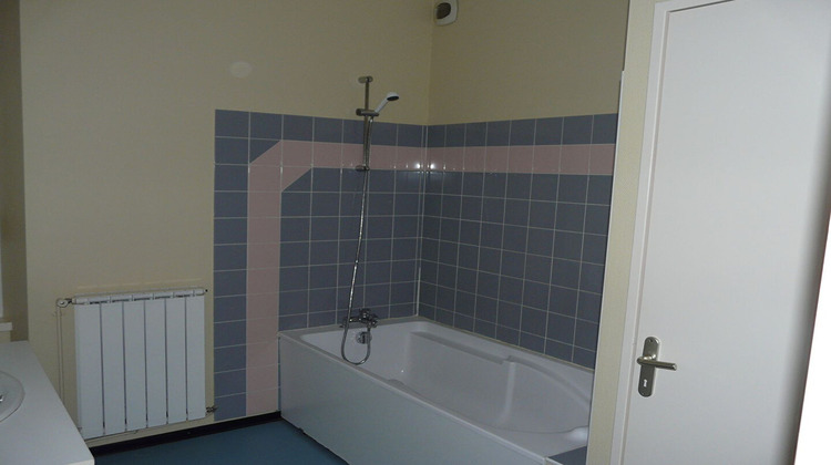 Ma-Cabane - Location Appartement LA CAVALERIE, 96 m²