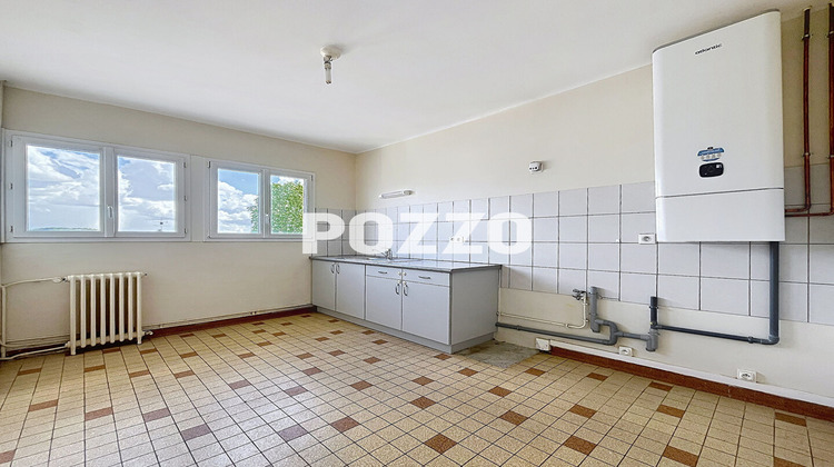 Ma-Cabane - Location Appartement LA CHAISE-BAUDOUIN, 101 m²