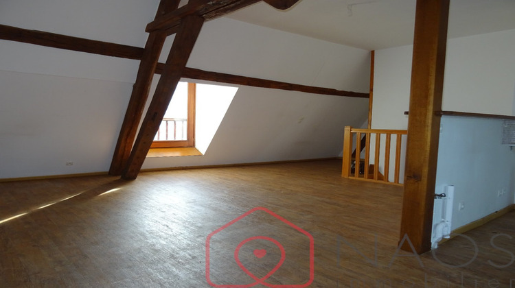 Ma-Cabane - Location Appartement LA CHAPELLE D'ANGILLON, 54 m²