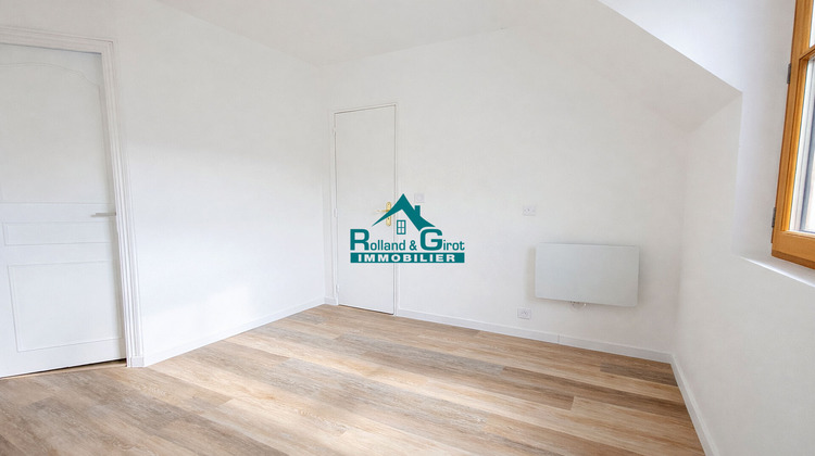 Ma-Cabane - Location Appartement LA CHAPELLE-DES-FOUGERETZ, 23 m²