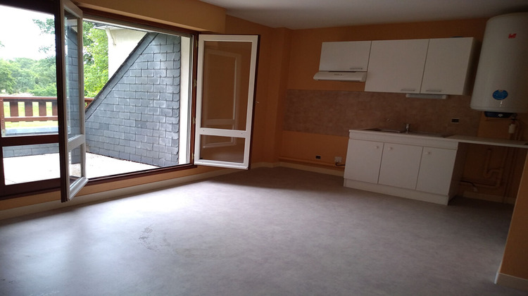 Ma-Cabane - Location Appartement LA CHAPELLE-DES-MARAIS, 32 m²