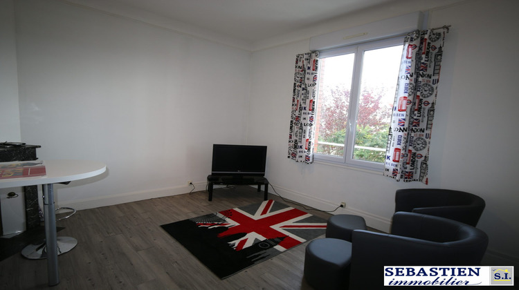 Ma-Cabane - Location Appartement La Chapelle-Saint-Luc, 35 m²