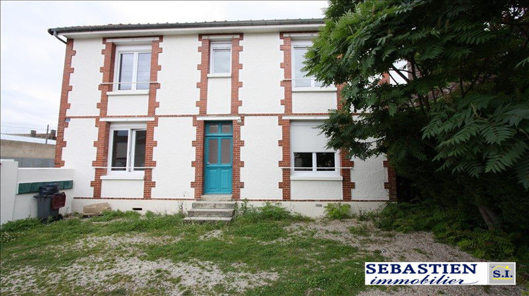 Ma-Cabane - Location Appartement La Chapelle-Saint-Luc, 35 m²