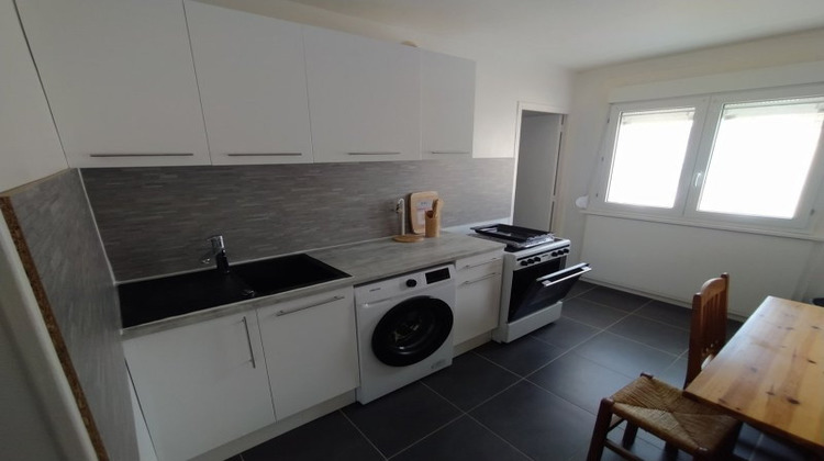 Ma-Cabane - Location Appartement La Chapelle-Saint-Luc, 52 m²