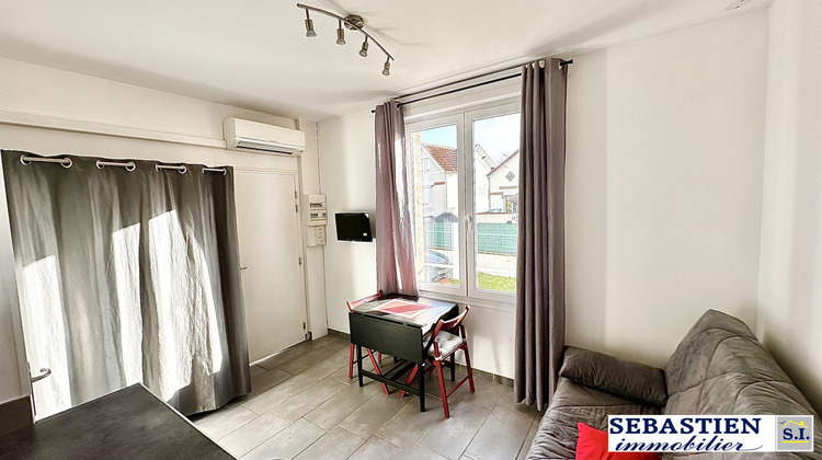 Ma-Cabane - Location Appartement La Chapelle-Saint-Luc, 15 m²