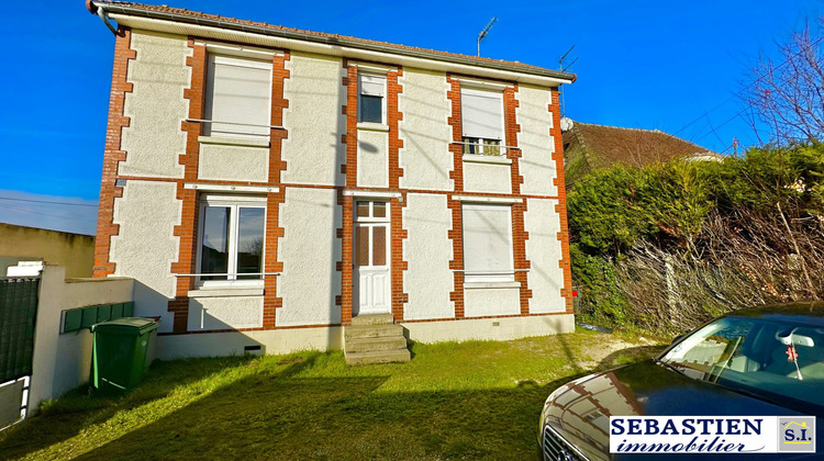 Ma-Cabane - Location Appartement La Chapelle-Saint-Luc, 15 m²