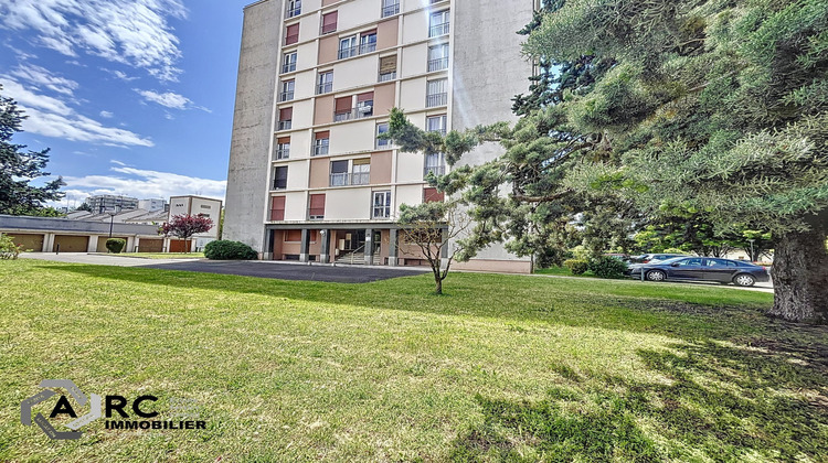 Ma-Cabane - Location Appartement La Chapelle-Saint-Mesmin, 67 m²
