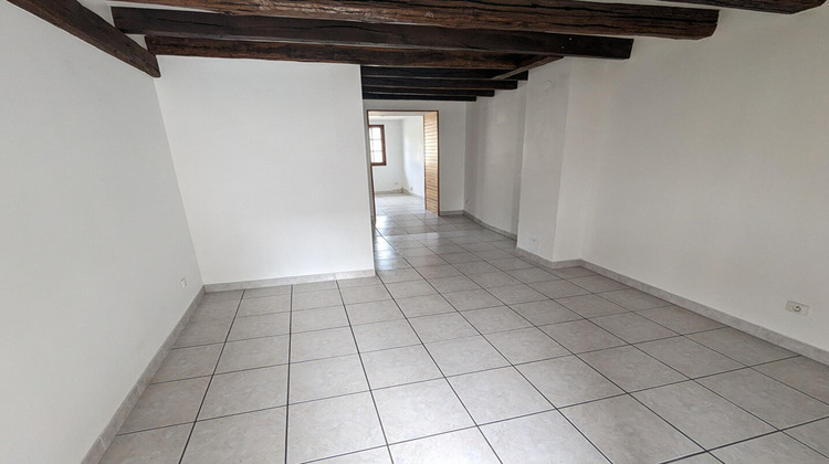 Ma-Cabane - Location Appartement LA CHAPELLE-SAINT-URSIN, 83 m²