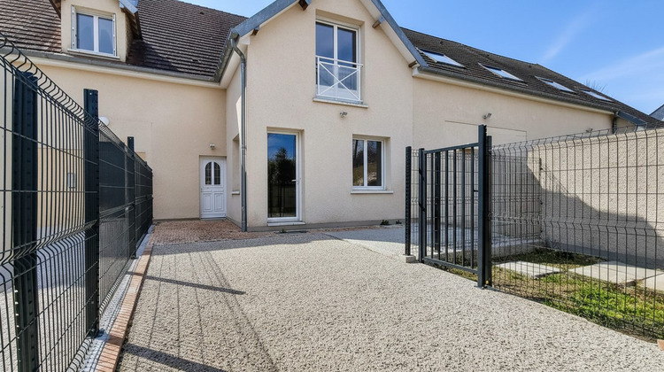 Ma-Cabane - Location Appartement La Chaussée-Saint-Victor, 75 m²