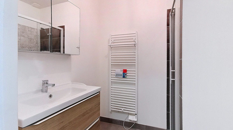 Ma-Cabane - Location Appartement La Chaussée-Saint-Victor, 50 m²